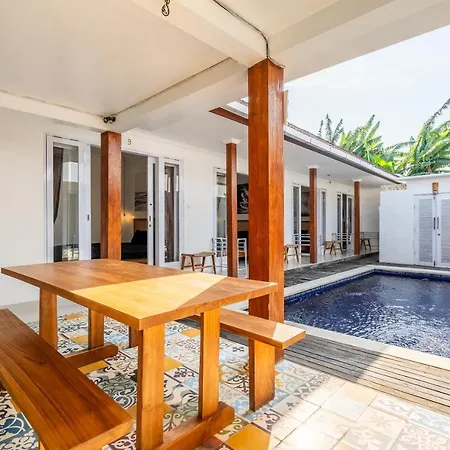 Lumturi House - Centrally Located