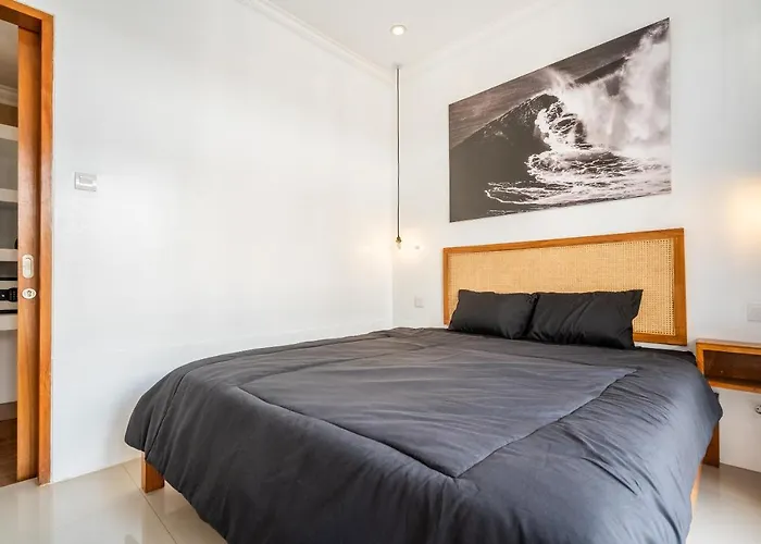 Lumturi House - Centrally Located